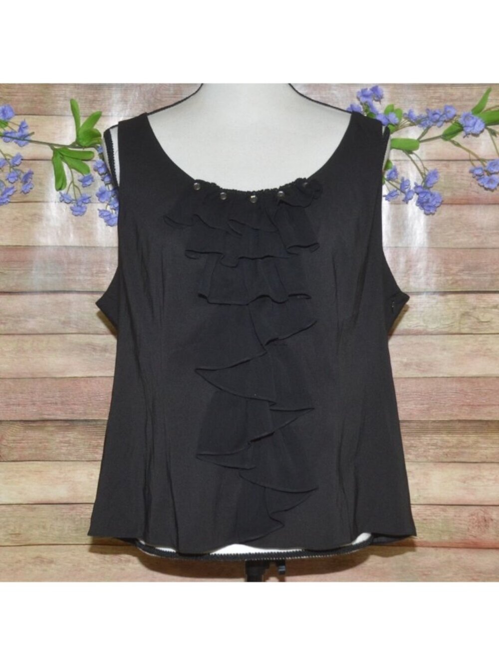 Nine West Black Tiered Ruffle Front Sleeveless Blouse Size 16 Business Casual